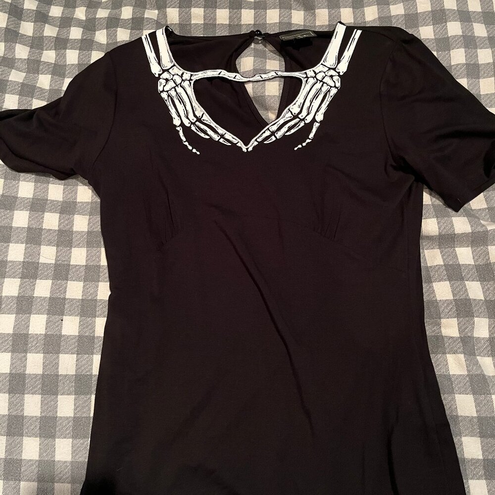 Lost Queen by Banned Apparel UK rockabilly skeleton hands blouse size M